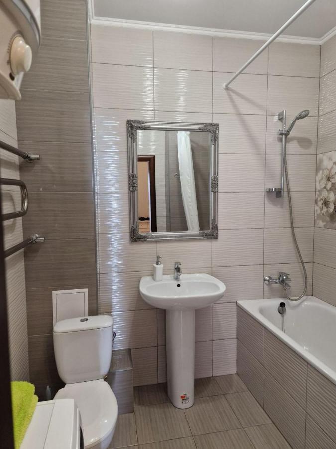 Видовые Апартаменты Kiev Esterno foto